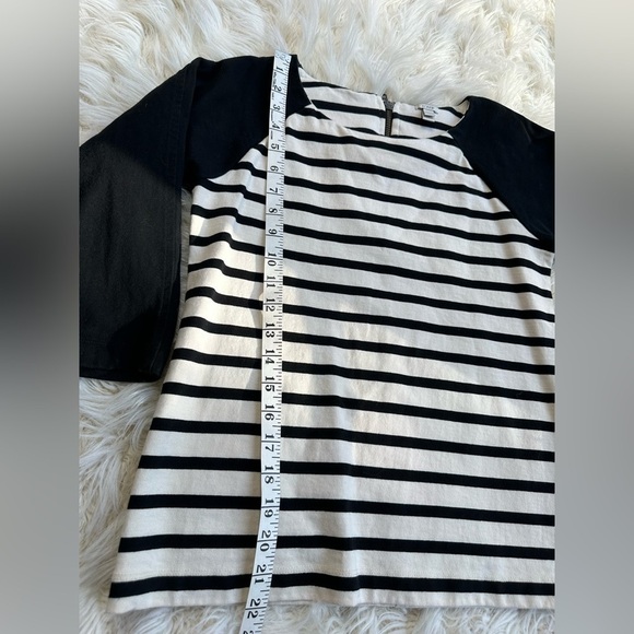 Jcrew three-quarter sleeve cream/beige and black top size small - Picture 2 of 8